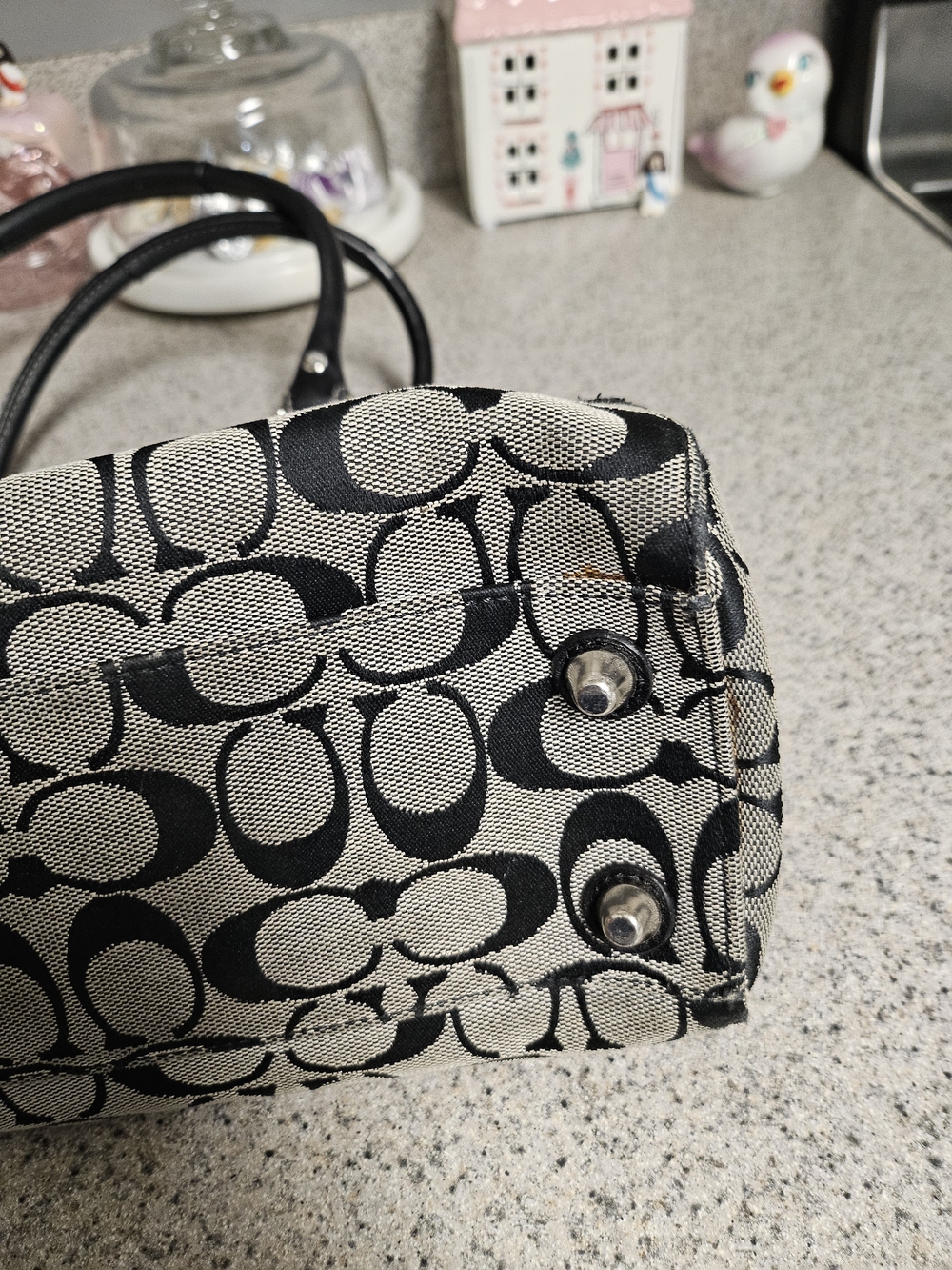 Coach Hampton Signature Handbag Model F13065 - Picture 6 of 14